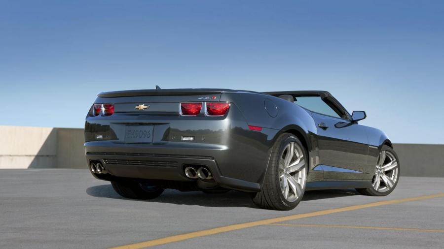  Chevrolet Camaro ZL1 Convertible 2013 года  (фото 7 из 26)